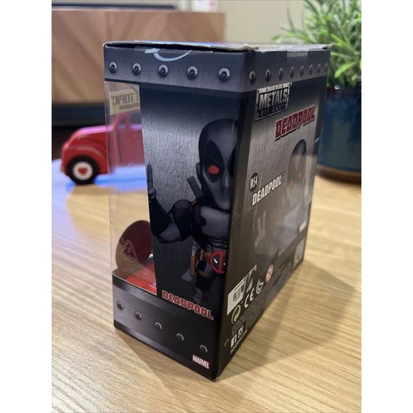 Marvel Deadpool Die Cast Action Figure Hot Topic Exclusive Gray Version - Picture 7 of 11